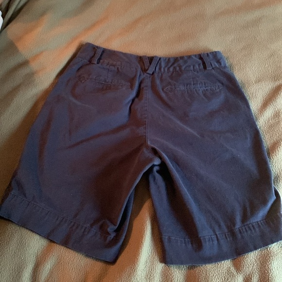 Dockers navy shorts. 9 inch inseam. Size 8 - Picture 9 of 11